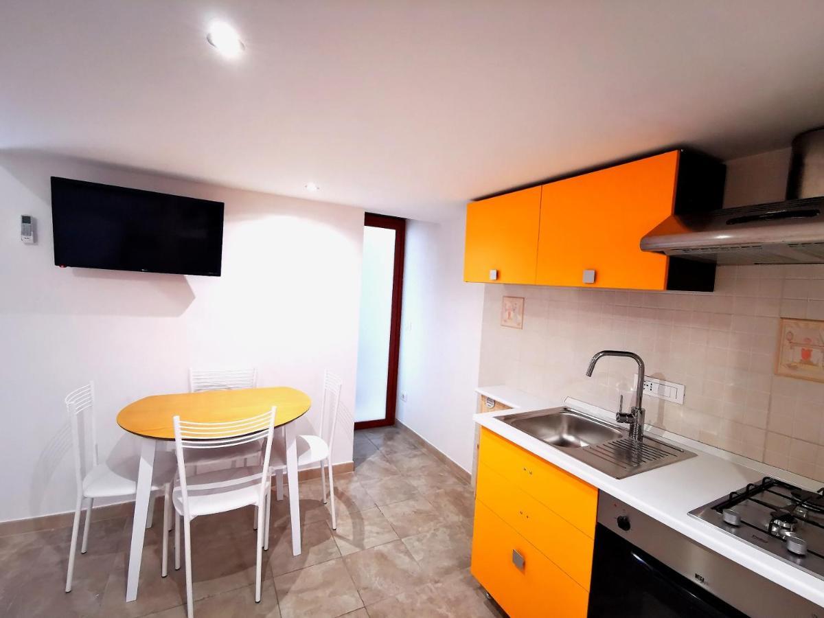 Guru House B&B Apartments ミラッツォ エクステリア 写真
